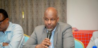 Guddoomiye Ku-xigeenka Hay’adda Maareynta Musiibooyinka Qaranka aoo maanta magaalada Muqdisho ka furay Shirka Guddiga Qaran ee Isku-Duwidda Maareynta Abaaraha.