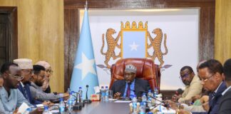 Guddiga Joogtada ee Golaha Shacabka Baarlamaanka Soomaaliya oo kulan aan caadi aheyn ku yeeshay xarunta Guddoonka