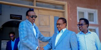 Muungaab oo Booqday Hay’adda Socdaalka iyo Jinsiyadda, Xoojinta Adeegyada Muwaadiniinta oo la Taabtay