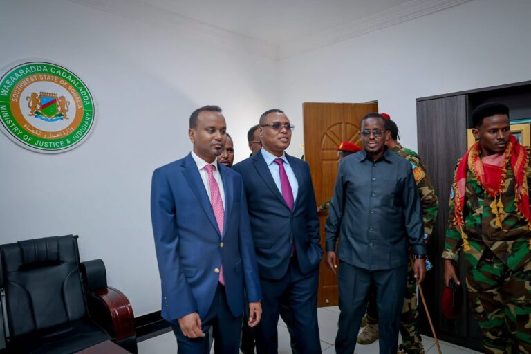Hoggaamiyaha KMG ah ee Koonfur Galbeed oo Kormeer Ku Tagay Wasaaradaha Koonfur Galbeed