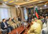 Wasiirka Gaashaandhigga XFS Oo Qaabilay Safiirka Turkiga iyo Taliyaha TÜRKSOM