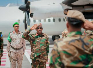 Taliyaha Ciidanka XDS Oo Soo Gaaray Dhuusamareeb Si Uu U Dardargeliyo Howlgallada Ka Dhanka Ah Kooxda AS
