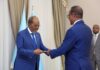 Madaxweyne Xasan Sheekh Oo Warqadaha Aqoonsiga Ka Guddoomay Safiirka Cusub Ee Jabuuti U Fadhiya Soomaaliya