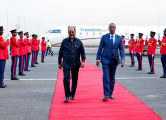 Madaxweyne Xasan Sheekh Maxamuud oo Gaaray Jabuuti si uu uga Qayb Galo Xuska 49-guurada Xorriyadda Dalkaas