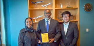 Maareeyaha Guud ee Dekedda Muqdisho oo booqasho rasmi ah ku tagay Dekedda Seattle