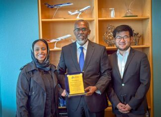 Maareeyaha Guud ee Dekedda Muqdisho oo booqasho rasmi ah ku tagay Dekedda Seattle