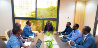 Wasiirka Beeraha iyo Waraabka JFS oo shir la yeeshay Guddoomiyaha SoDMA