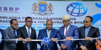 Madaxweynaha Waqooyi Bari Soomaaliya oo Daah-furay Mashruuca Koronto-gelinta Xarumo Caafimaad iyo Waxbarasho