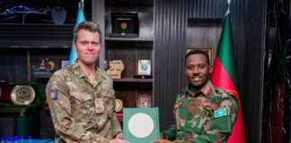 Taliyaha Ciidanka Xoogga Dalka oo Kulan La Qaatay Taliyaha Howlgallada Dowladda UK ee Soomaaliya