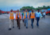 Wasiirka Warfaafinta oo Kormeer Shaqo Ku Tagay Dekedda Muqdisho
