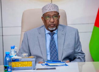 Sheekh Aadan Madoobe oo Kulan La Qaatay Wasiirrada Cusub