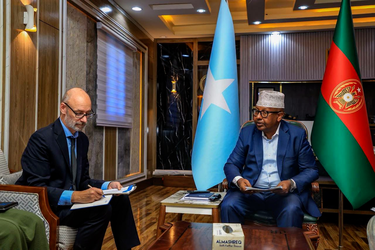 Wasiirka Gaashaandhigga Soomaaliya oo UN iyo UNICEF kala hadlay Ilaalinta Carruurta iyo Rayidka