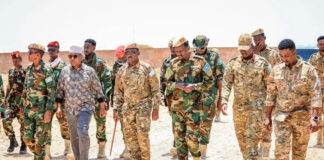 Wasiirka Gaashaandhigga iyo Taliyaha Ciidanka Xoogga Dalka oo Booqday Taliska Qeybta 21-aad ee Dhuusamareeb