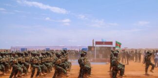 Madaxweyne Xasan Sheekh oo Tababar u Soo Xiray Kumannaan Askari oo lagu Tababaray Xananbuure