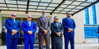 Wafdi Soomaaliya ah oo Tanzania kala hadlay dib-u-habaynta adeegga dadweynaha iyo maamulka dowladda
