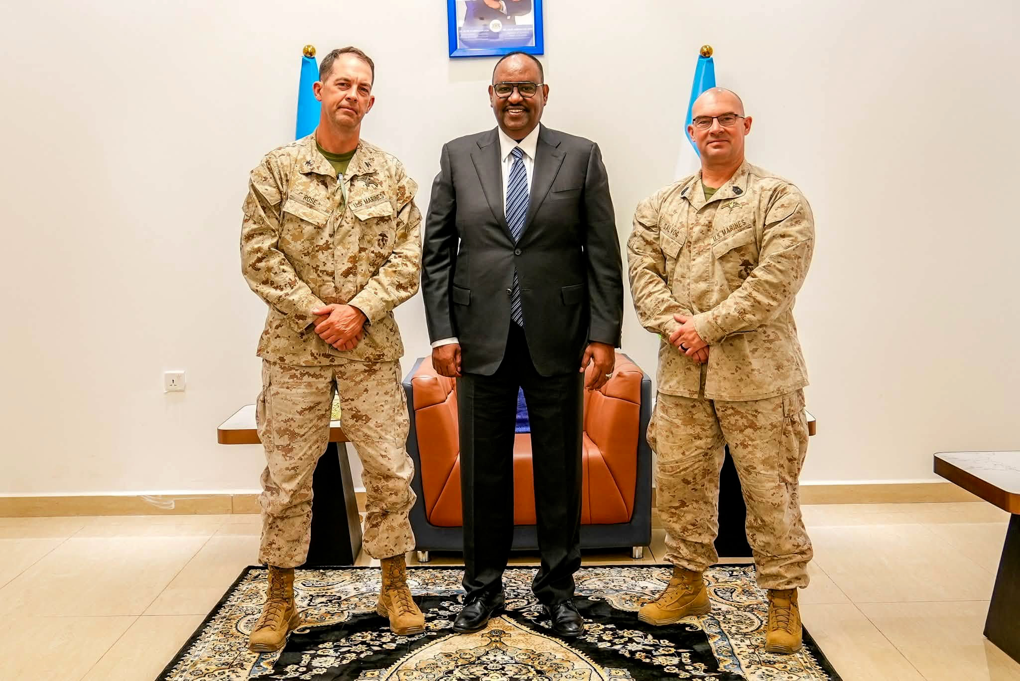 Madaxweyne Siciid Deni oo Boosaaso kula kulmay Saraakiil Sare oo ka tirsan AFRICOM