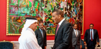 Ra’iisul Wasaare Xamsa Cabdi Barre oo Doha kula kulmay Wasiirka Difaaca Qatar