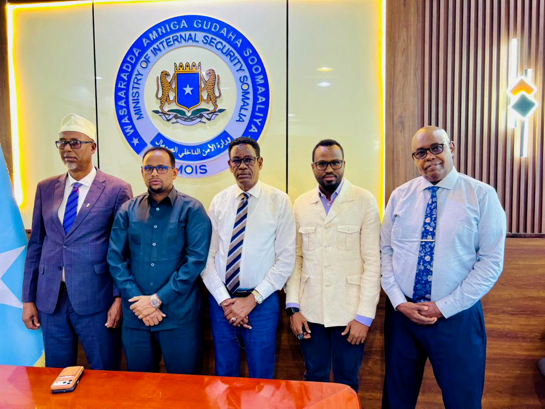 Wasiirka Amniga Gudaha XFS oo kulan la yeeshay Wasiirrada Amniga Dowlad-goboleedyada
