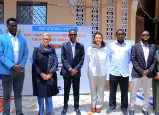 Guddoomiyaha Hay’adda Qaxootiga iyo Barakacayaasha Qaranka oo Kormeeray Xarunta Soo-dhoweynta Muwaadiniinta Soomaaliyeed ee Dalka Dibaddiisa laga Soo Celiyey