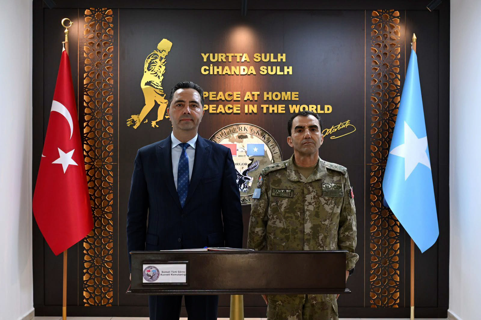 Safiirka Cusub ee Turkiga u Fadhiya Soomaaliya oo Kormeeray Saldhigga TURKSOM
