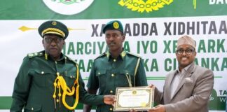 Taliyaha Ciidanka Asluubta Soomaaliyeed oo tababar u soo xiray ku dhawaad 100 askari iyo saraakiil