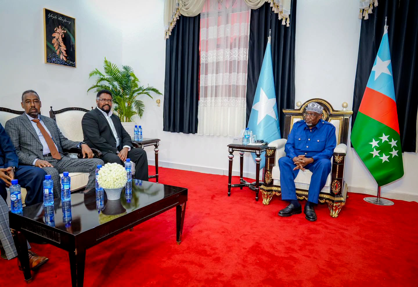 Aadan Madoobe oo Baydhabo ku qaabilay wafdi uu hoggaaminayay Maxamed Mursal
