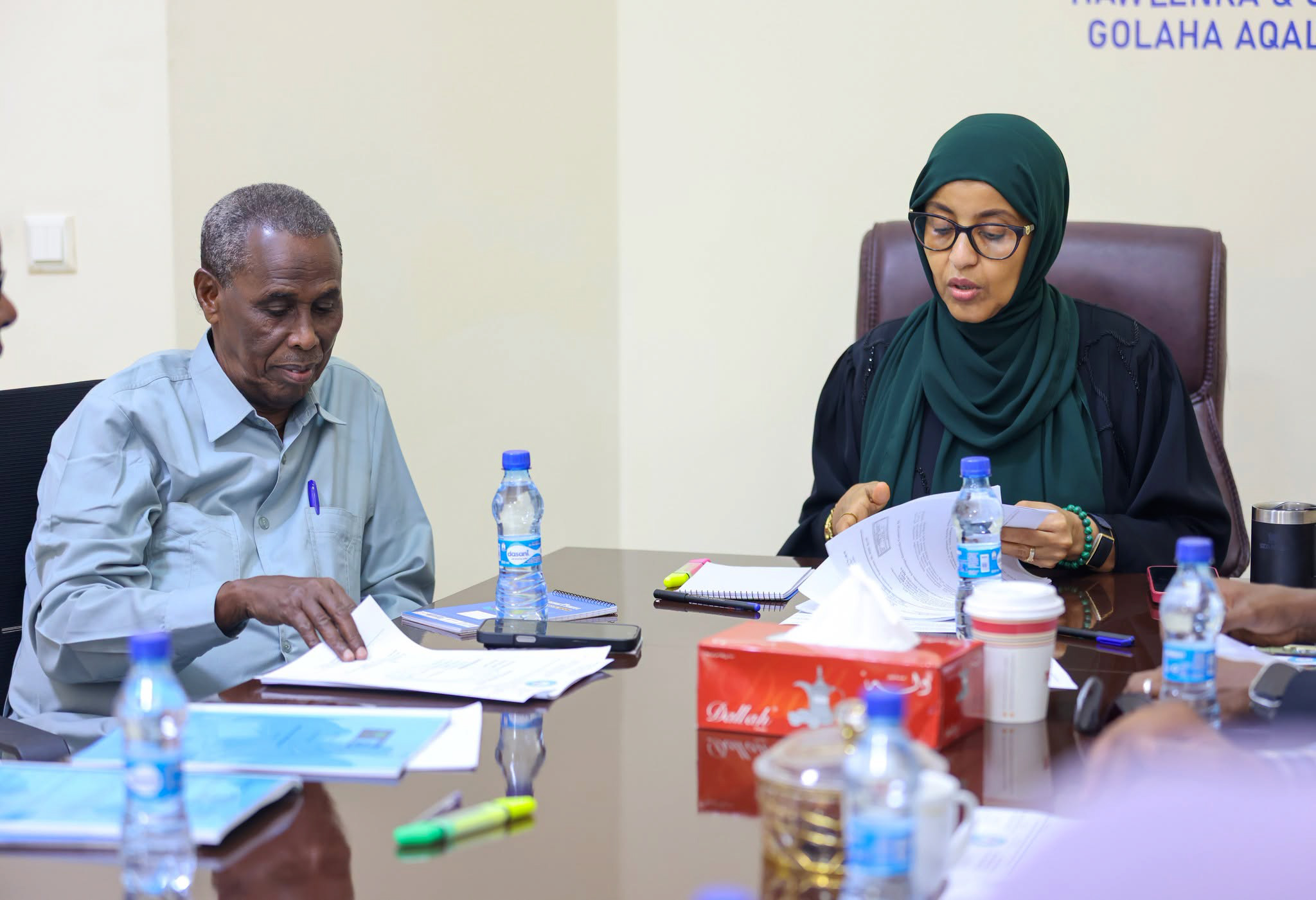 Guddiga Aqalka Sare oo Falanqeeyay Hindise-sharciyeedka Iskaashiga Garsoorka Caalamiga ah