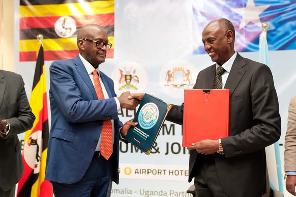 Soomaaliya iyo Uganda oo Kala Saxiixday Heshiis Laba-geesood ah oo ku Saabsan Shaqada iyo Shaqaaleysiinta