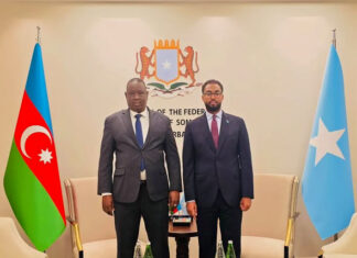 Danjiraha Soomaaliya ee Azerbaijan oo Baku ku qaabilay Guddoomiyaha Xiriirka Kubadda Cagta Soomaaliyeed