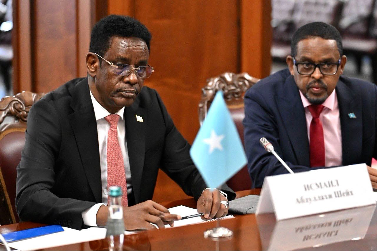 Soomaaliya iyo Ruushka oo ka wada hadlay xoojinta iskaashiga dhinaca amniga
